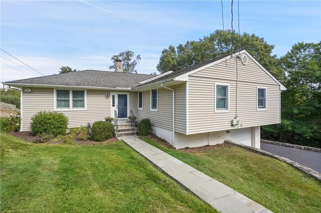 28 Perch Drive Mahopac NY 10541