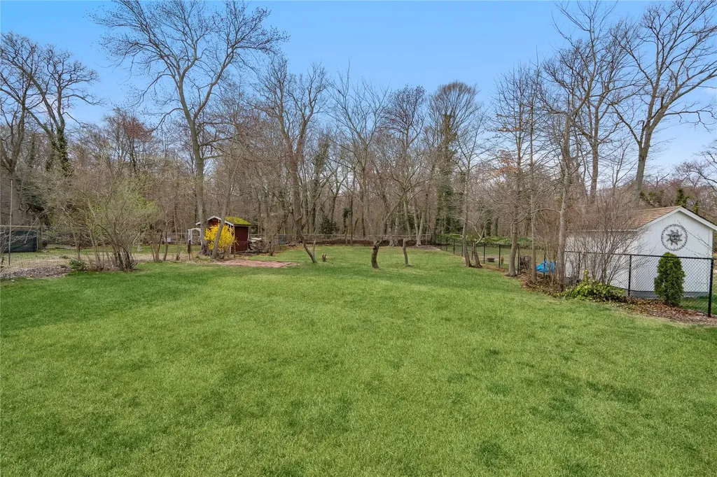 281 Meadowbrook Road Merrick NY 11566