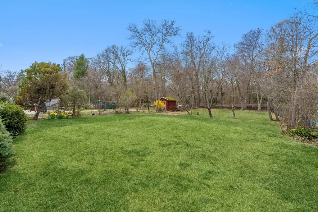 281 Meadowbrook Road Merrick NY 11566