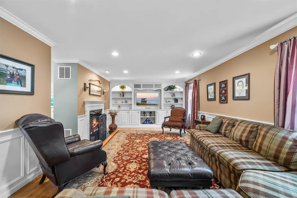 40 Watergate Drive Amawalk NY 10501