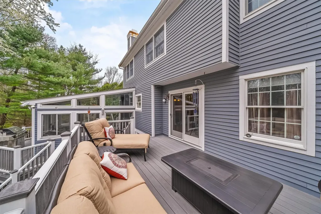 40 Watergate Drive Amawalk NY 10501