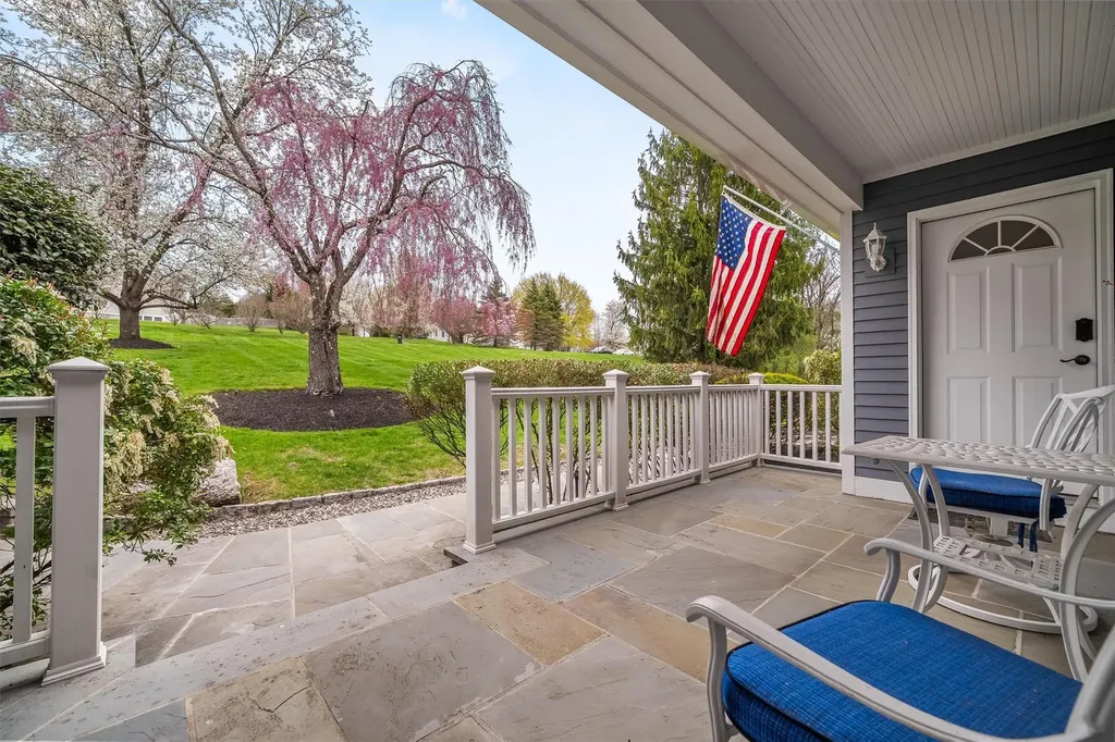 40 Watergate Drive Amawalk NY 10501