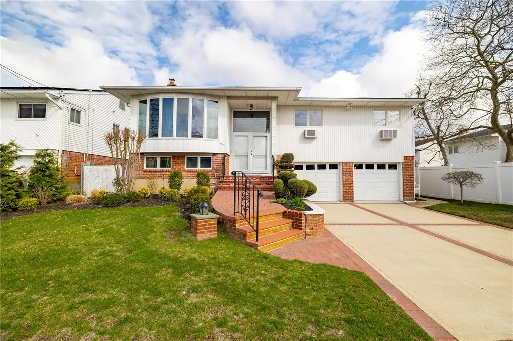 1001 Green Place Baldwin NY 11510