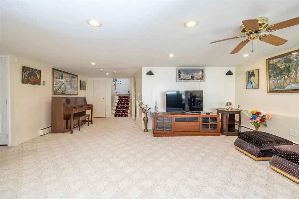 1001 Green Place Baldwin NY 11510