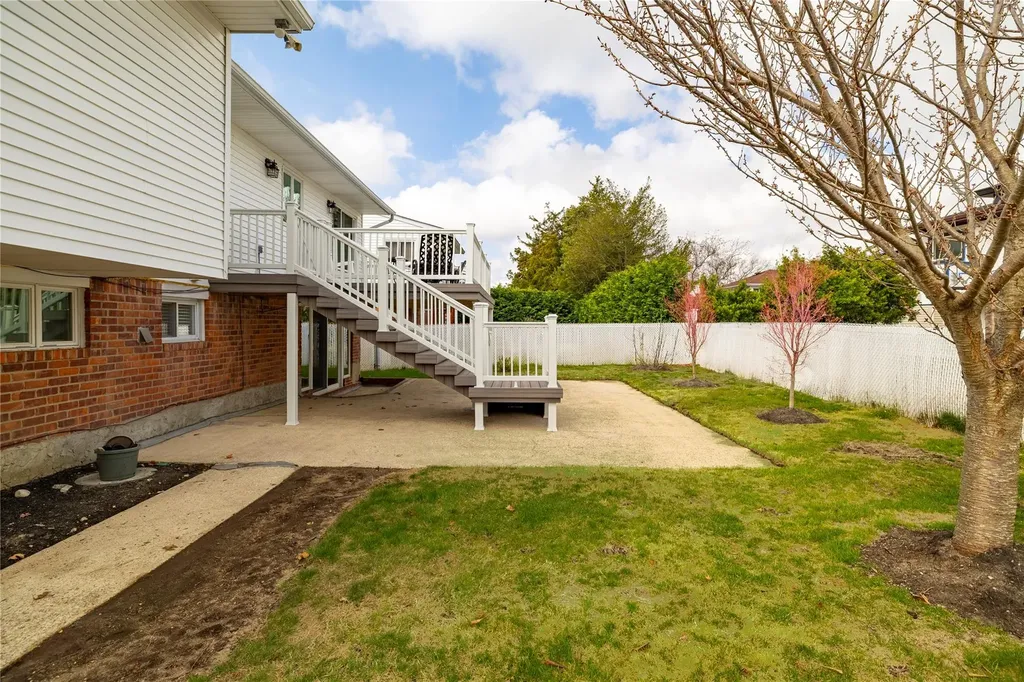 1001 Green Place Baldwin NY 11510