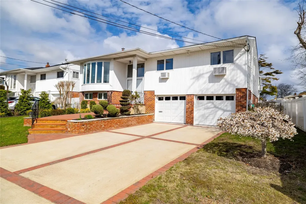 1001 Green Place Baldwin NY 11510