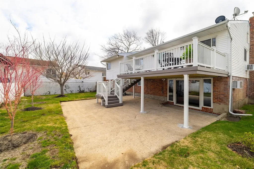 1001 Green Place Baldwin NY 11510