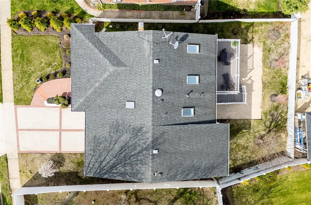 1001 Green Place Baldwin NY 11510