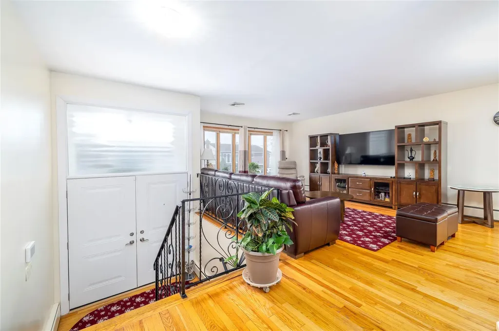 1001 Green Place Baldwin NY 11510