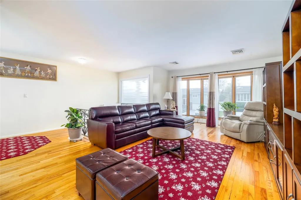 1001 Green Place Baldwin NY 11510