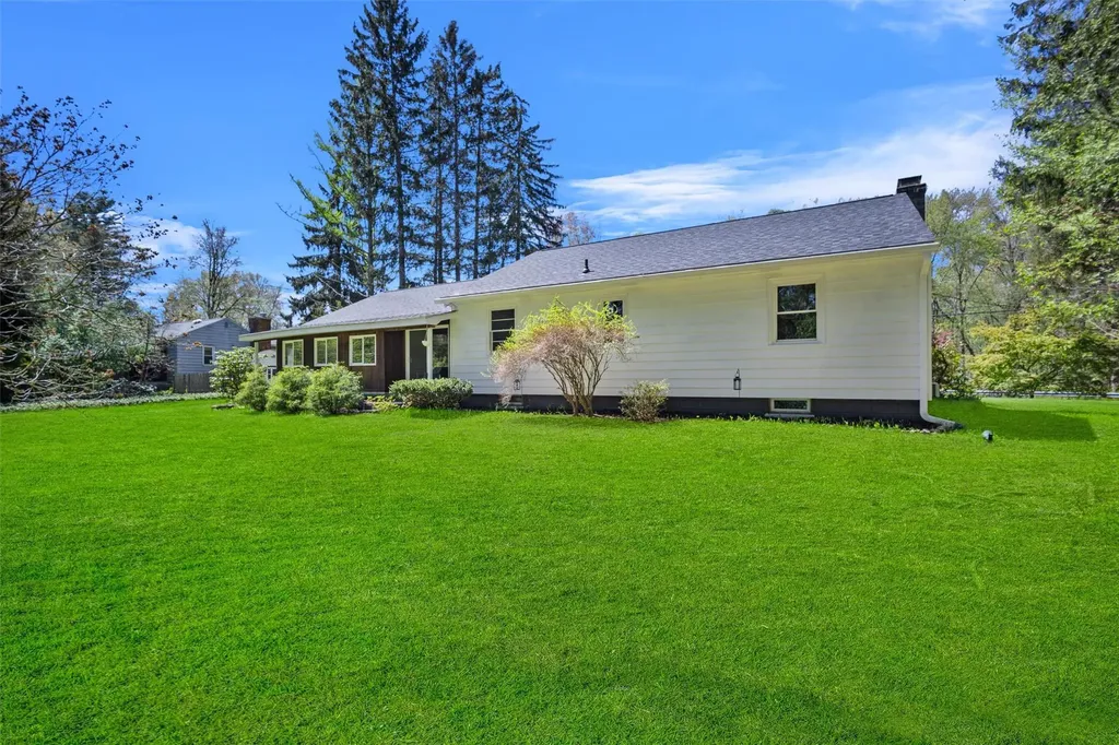 548 Creek Road Poughkeepsie NY 12601