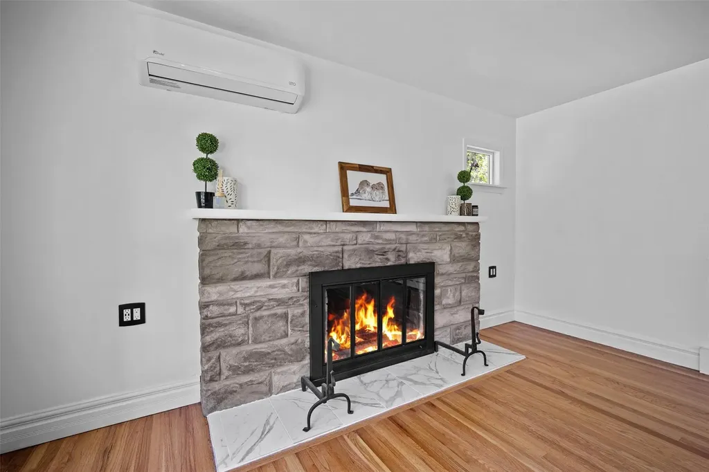 548 Creek Road Poughkeepsie NY 12601