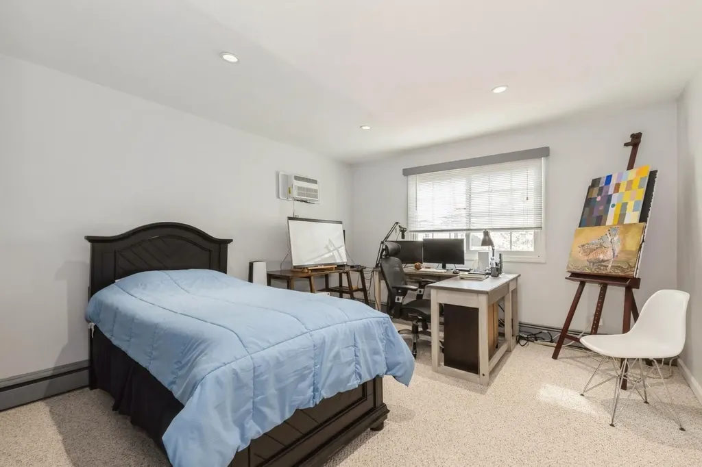 186 Stuart Road Valley Stream NY 11581