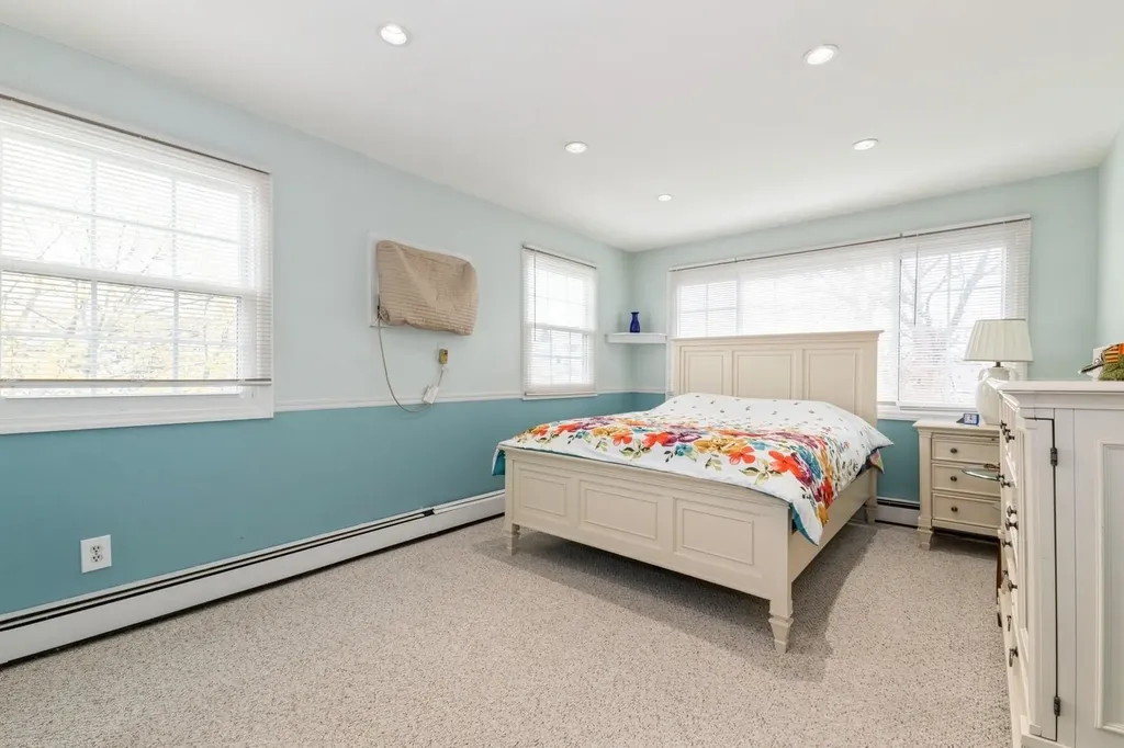 186 Stuart Road Valley Stream NY 11581