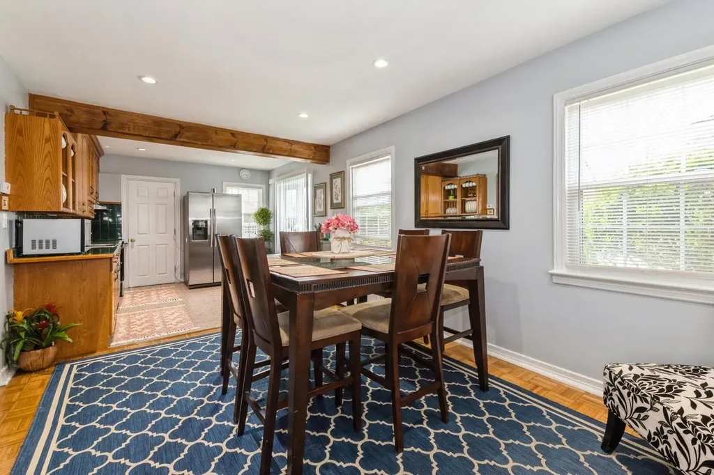 186 Stuart Road Valley Stream NY 11581