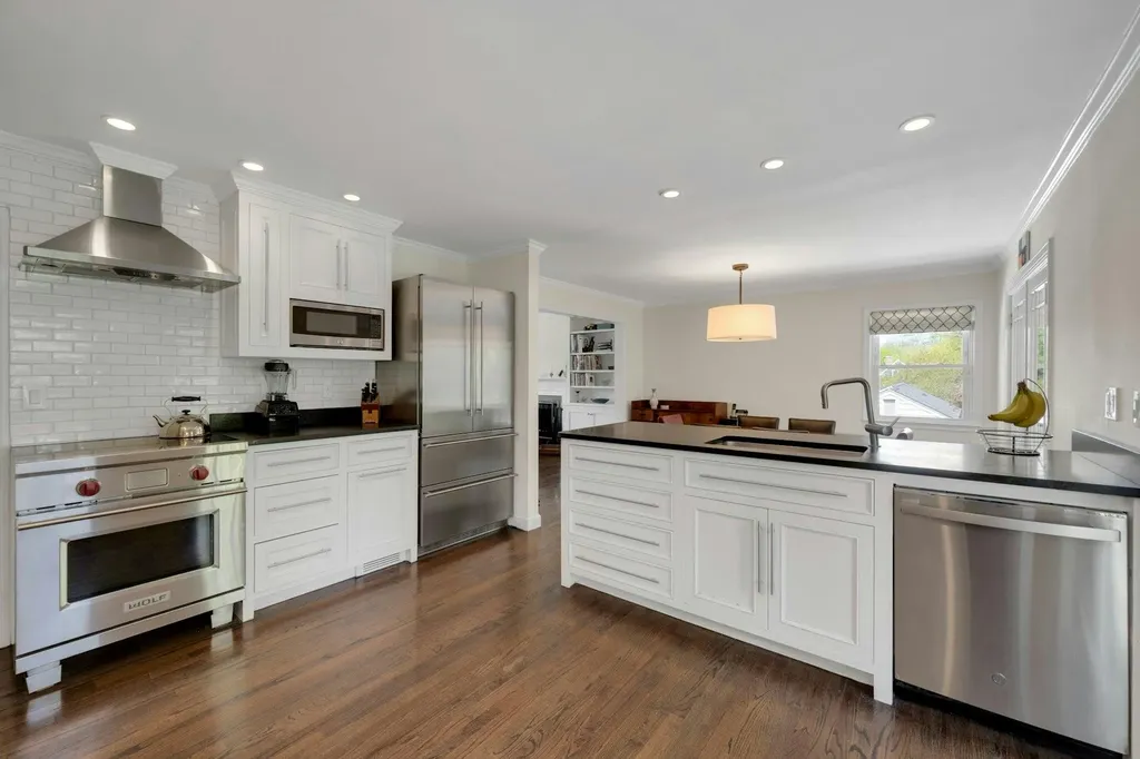 737 Forest Avenue Larchmont NY 10538