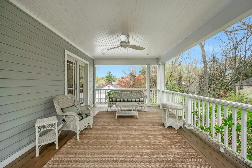 737 Forest Avenue Larchmont NY 10538