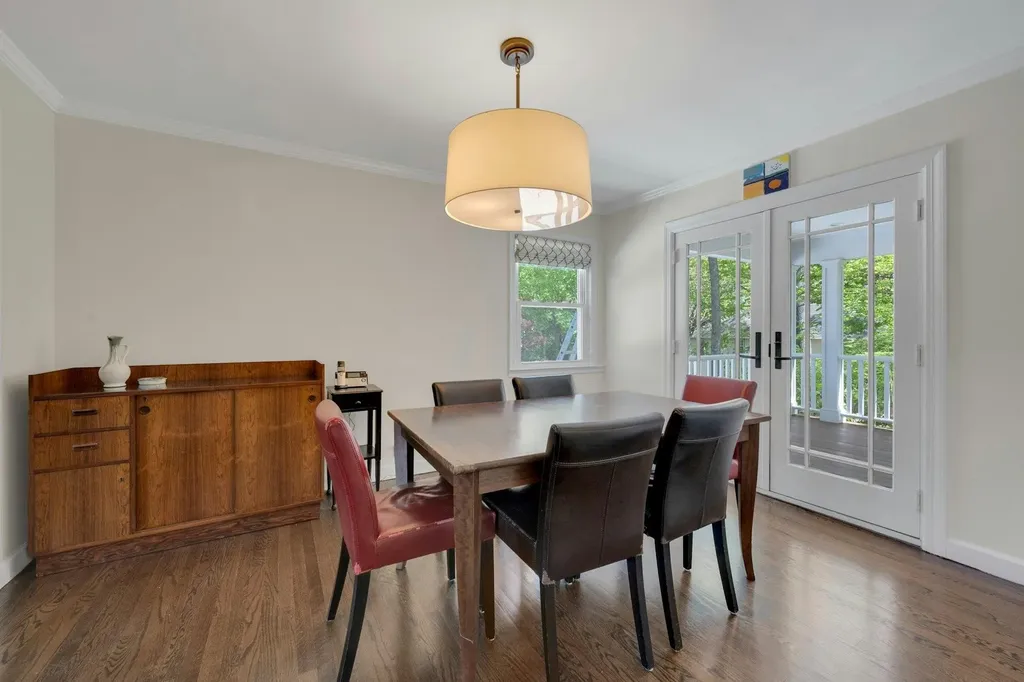 737 Forest Avenue Larchmont NY 10538