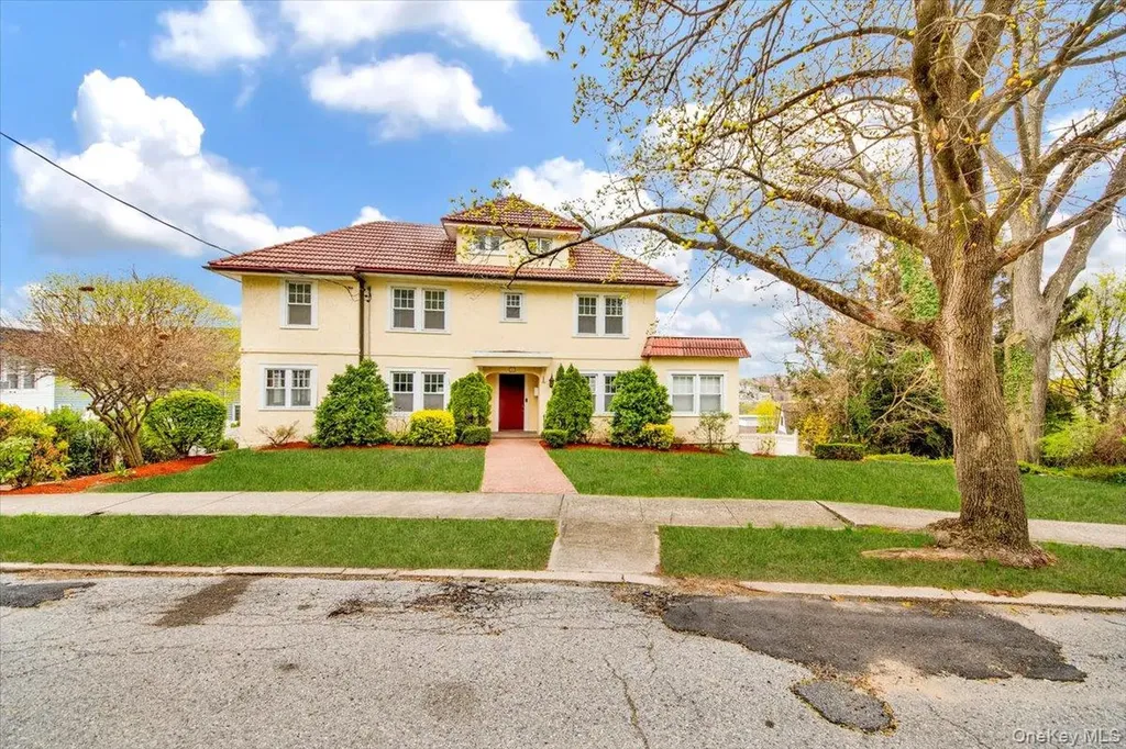 12 Pilgrim Avenue Yonkers NY 10710