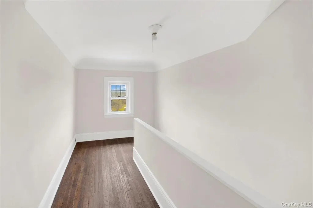 12 Pilgrim Avenue Yonkers NY 10710