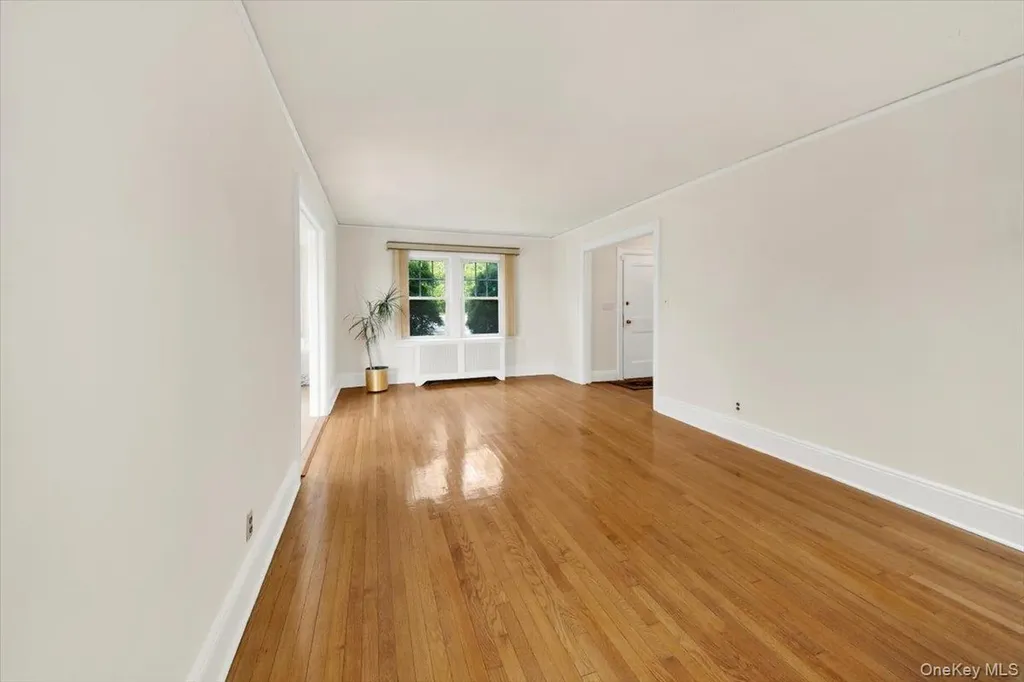 12 Pilgrim Avenue Yonkers NY 10710
