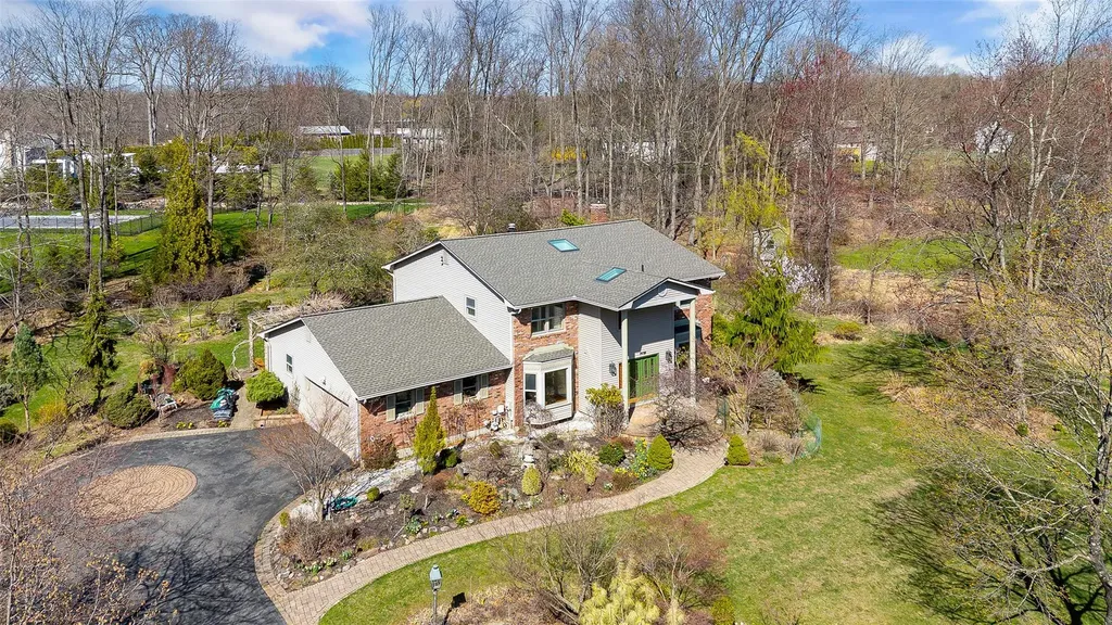 4 Baker Lane Suffern NY 10901