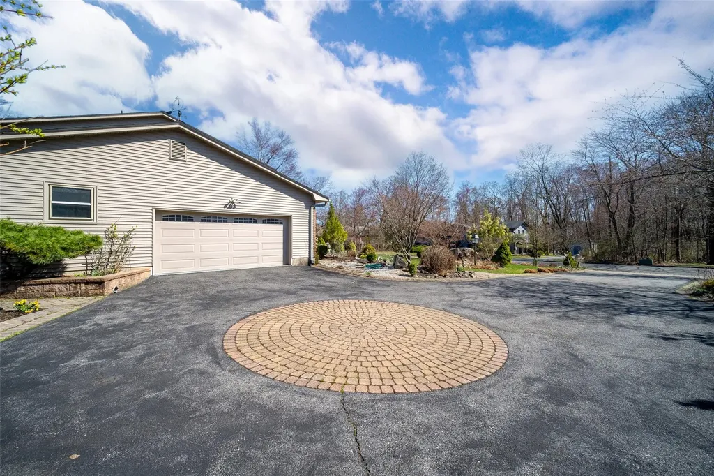 4 Baker Lane Suffern NY 10901