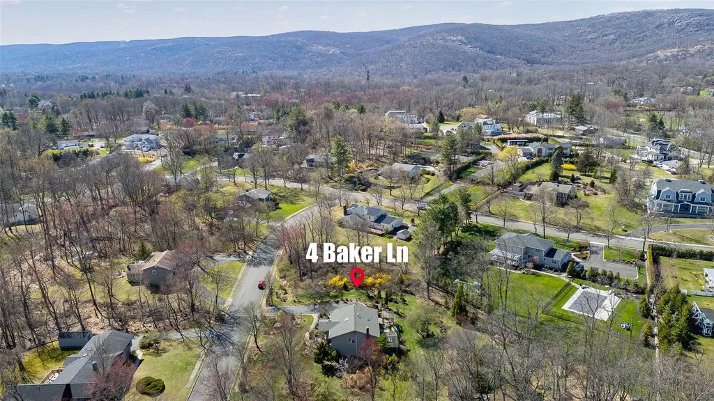 4 Baker Lane Suffern NY 10901