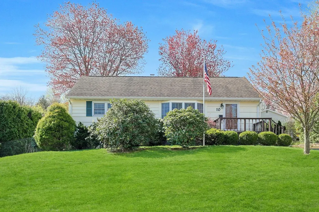 10 Oak Street Garnerville NY 10923