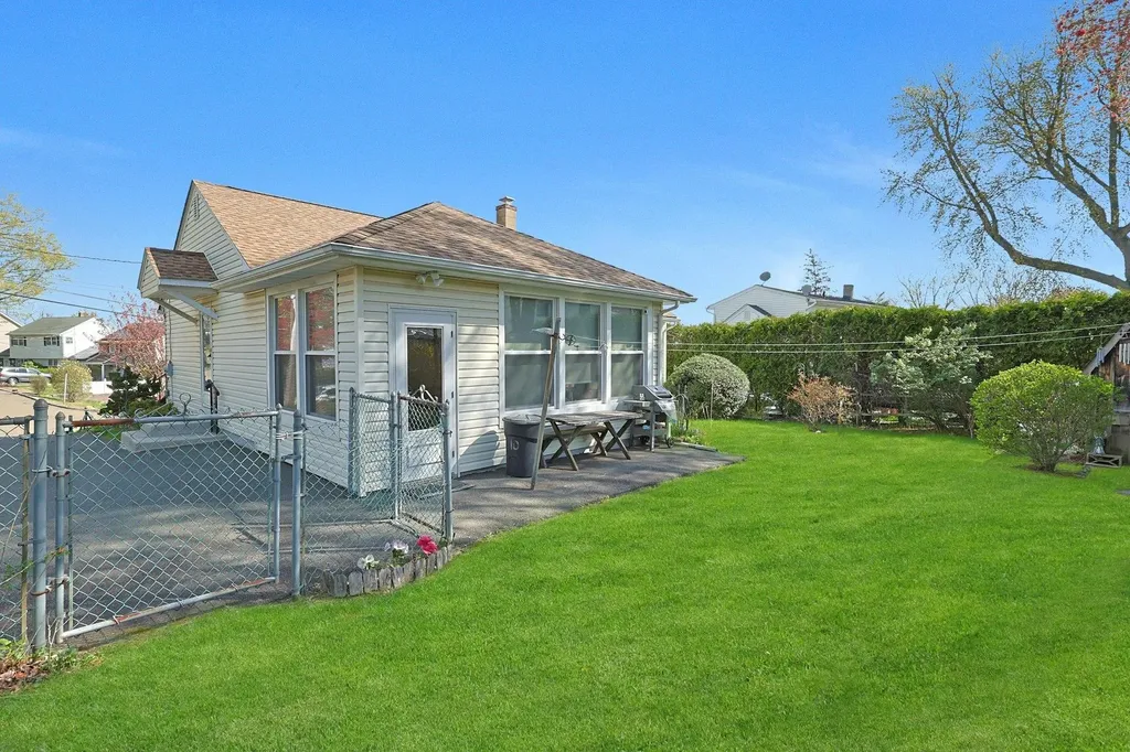 10 Oak Street Garnerville NY 10923
