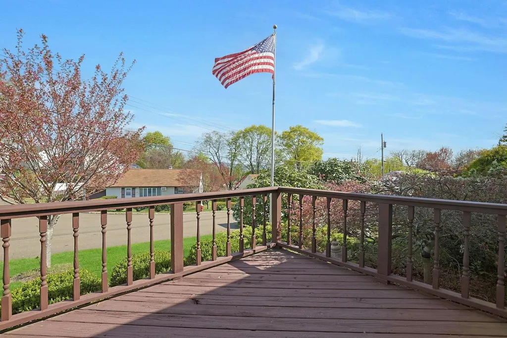 10 Oak Street Garnerville NY 10923