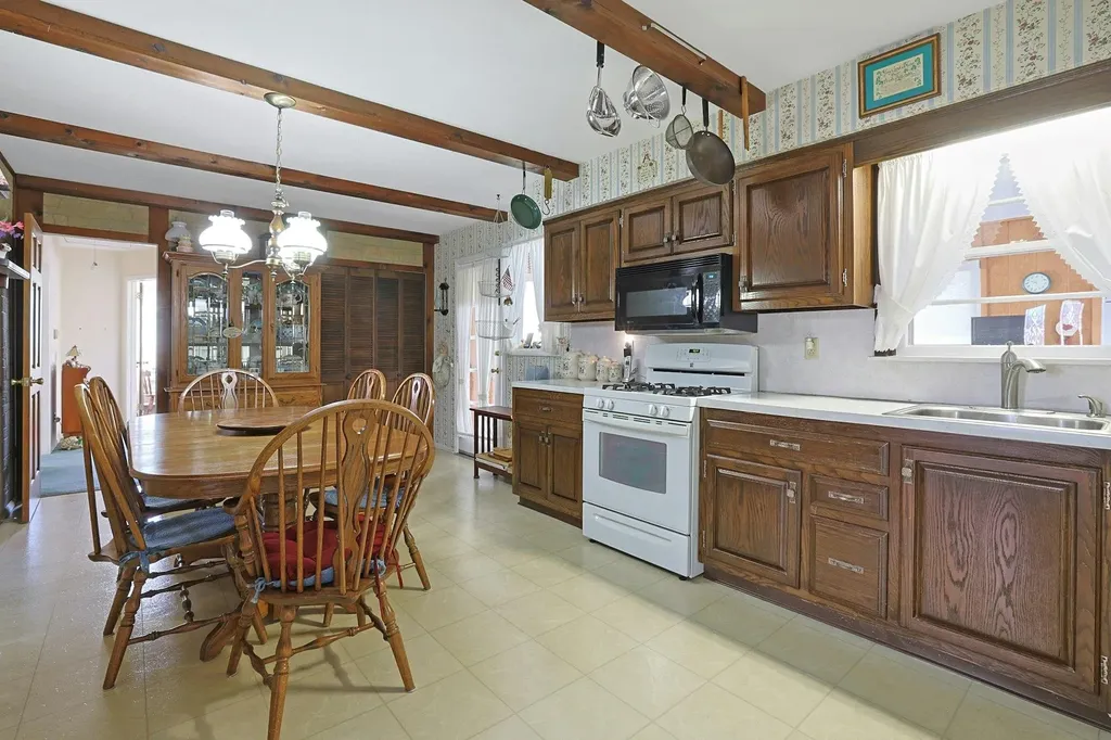 10 Oak Street Garnerville NY 10923