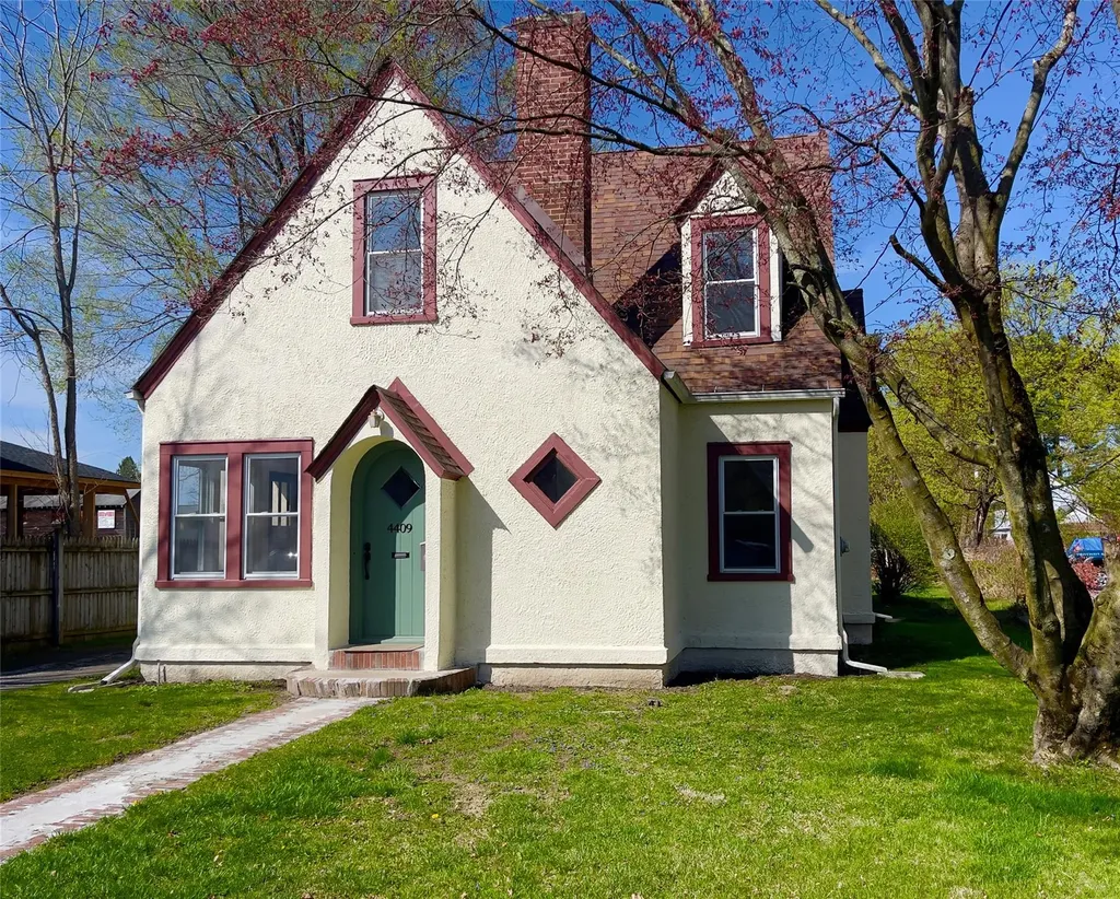 4409 Albany Post Road Hyde Park NY 12538