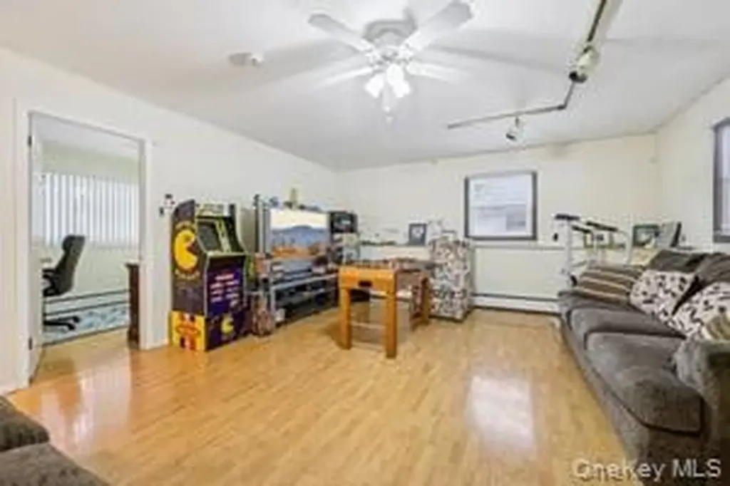 14 Westlyn Drive Bardonia NY 10954