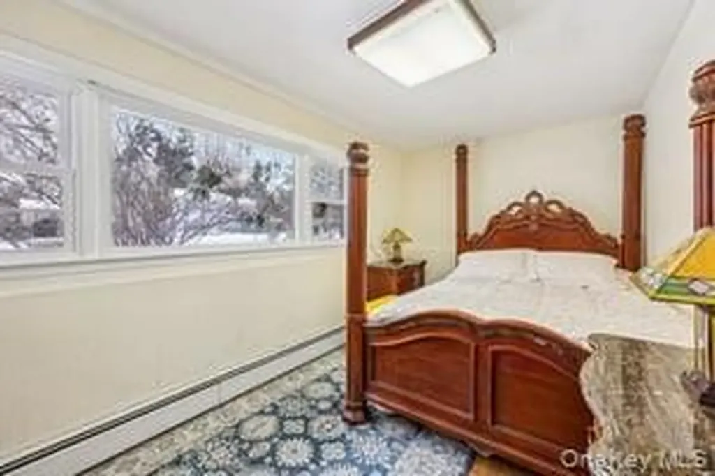 14 Westlyn Drive Bardonia NY 10954