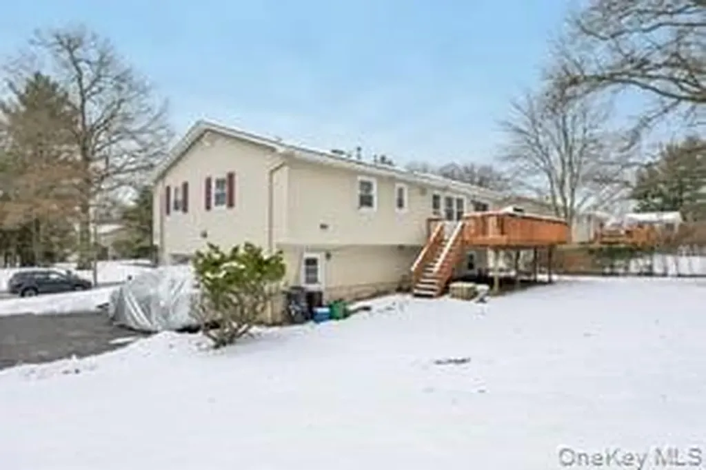 14 Westlyn Drive Bardonia NY 10954