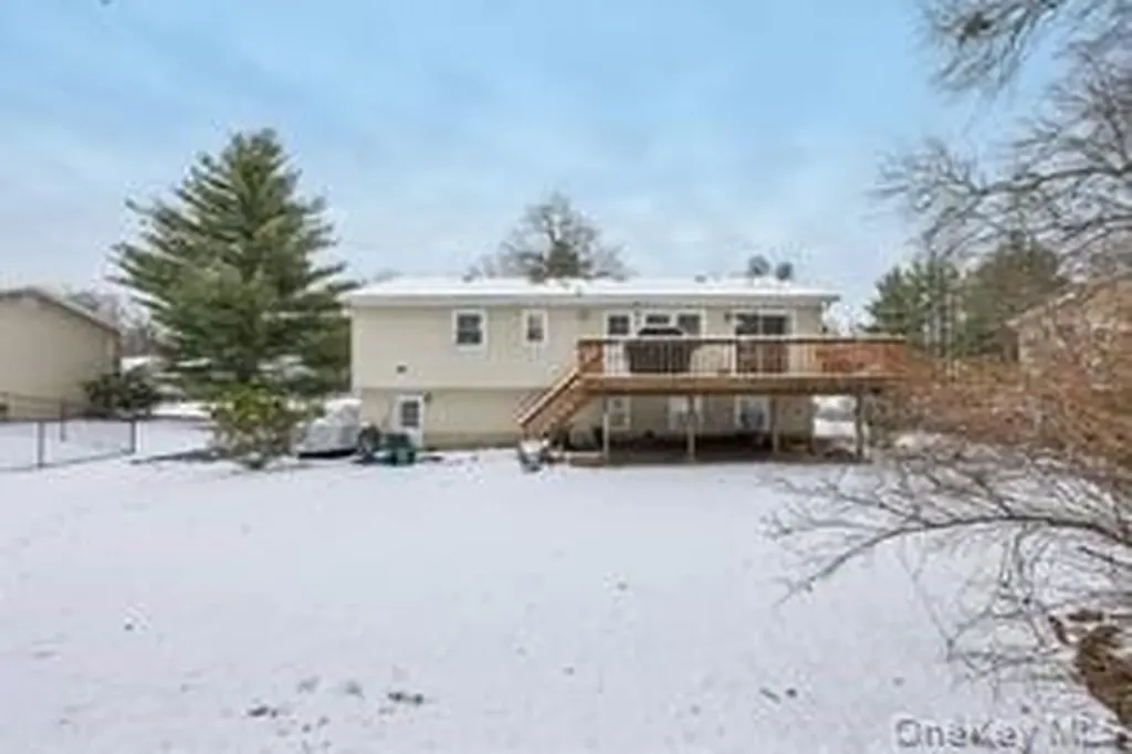 14 Westlyn Drive Bardonia NY 10954