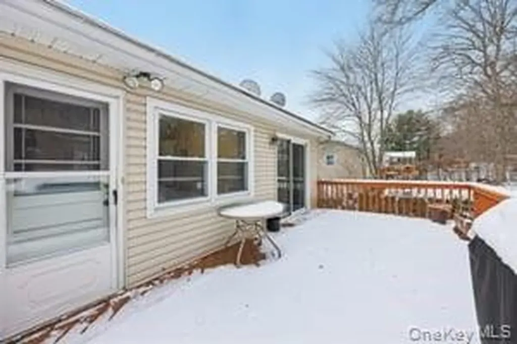 14 Westlyn Drive Bardonia NY 10954