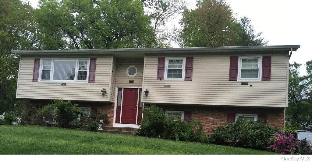 14 Westlyn Drive Bardonia NY 10954