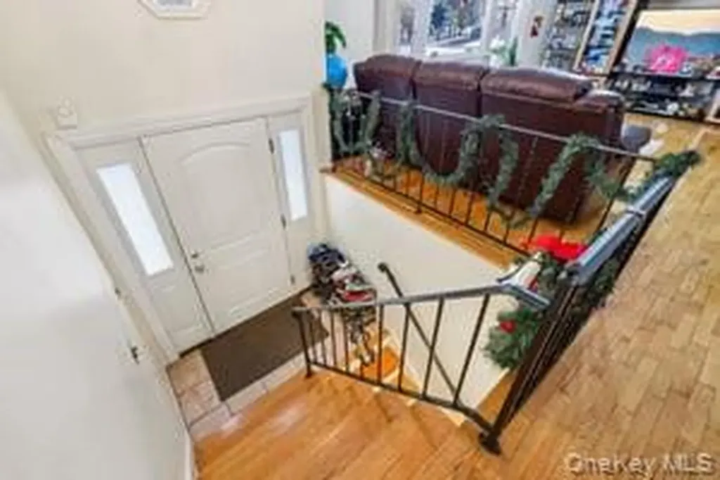 14 Westlyn Drive Bardonia NY 10954