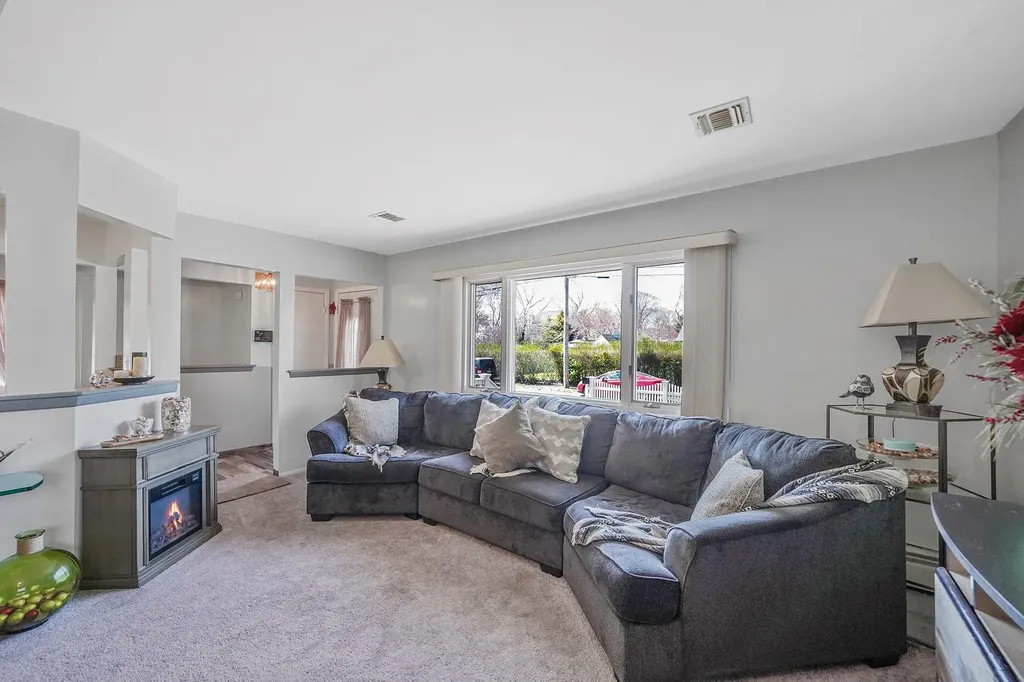 89 Alder Drive Mastic Beach NY 11951