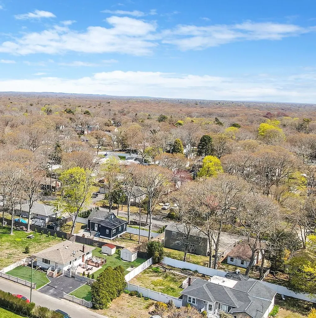 89 Alder Drive Mastic Beach NY 11951