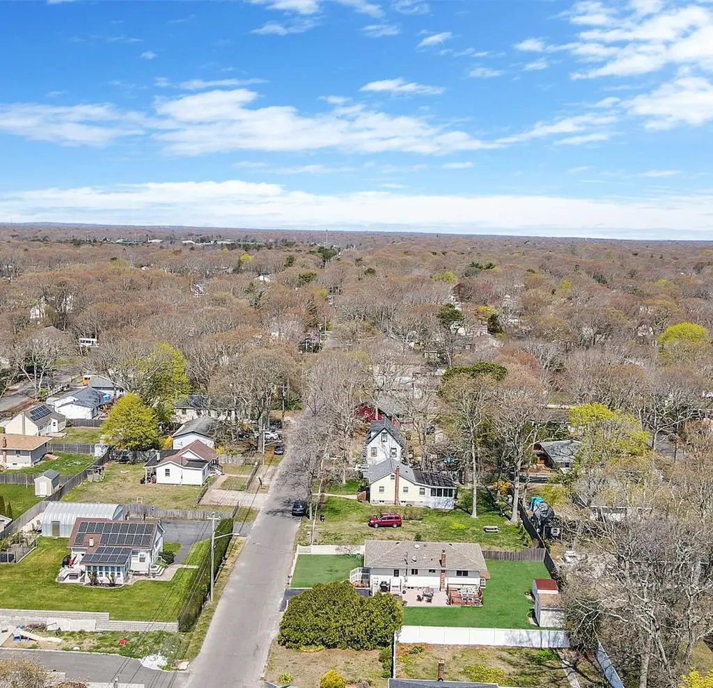 89 Alder Drive Mastic Beach NY 11951