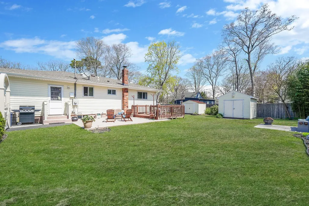 89 Alder Drive Mastic Beach NY 11951