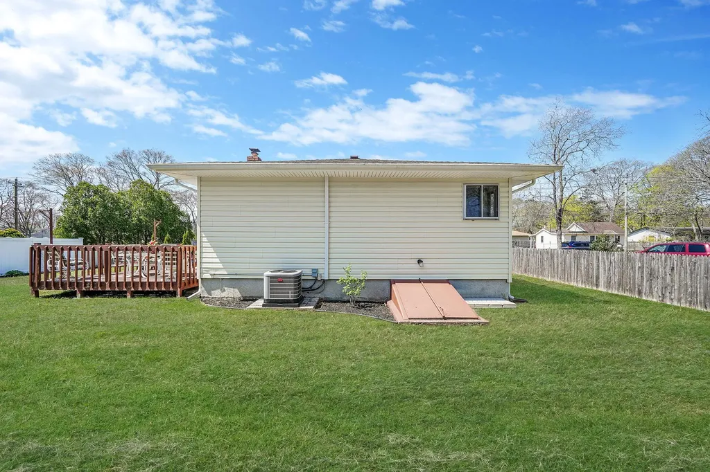 89 Alder Drive Mastic Beach NY 11951