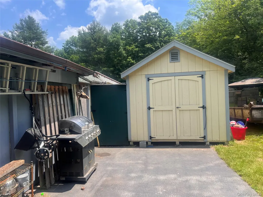 279 Cold Spring Road Monticello NY 12701