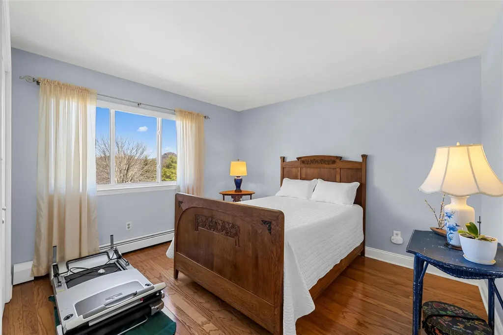 100 Marian Court Warwick NY 10990