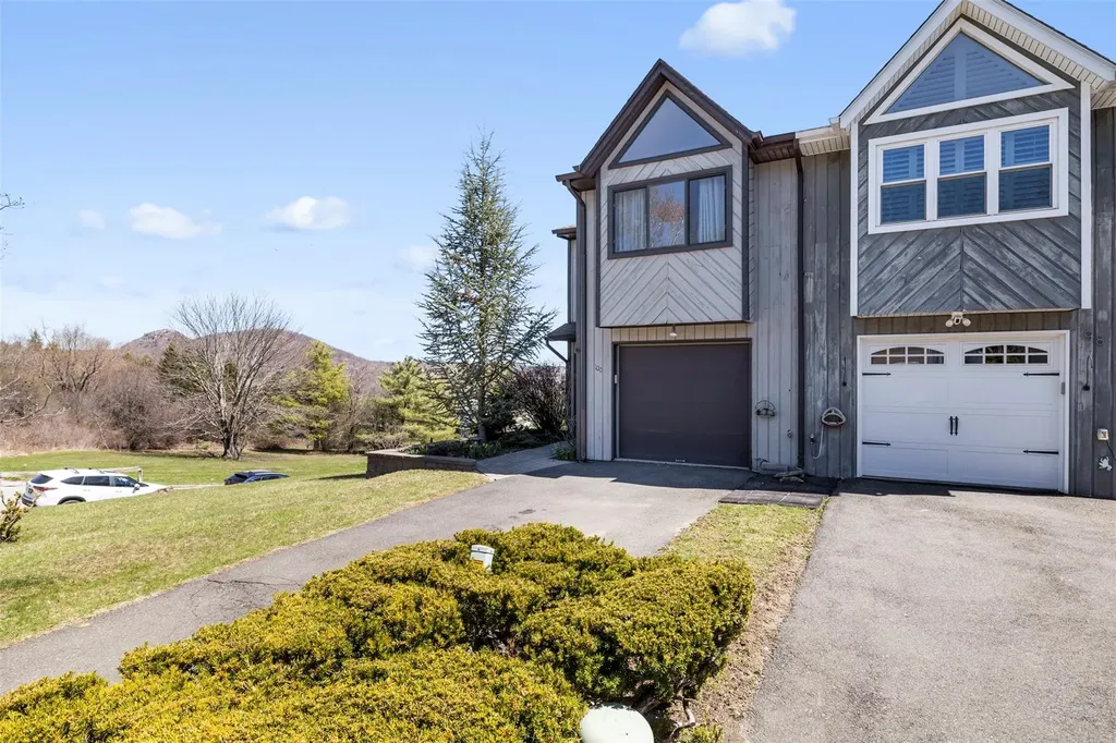 100 Marian Court Warwick NY 10990