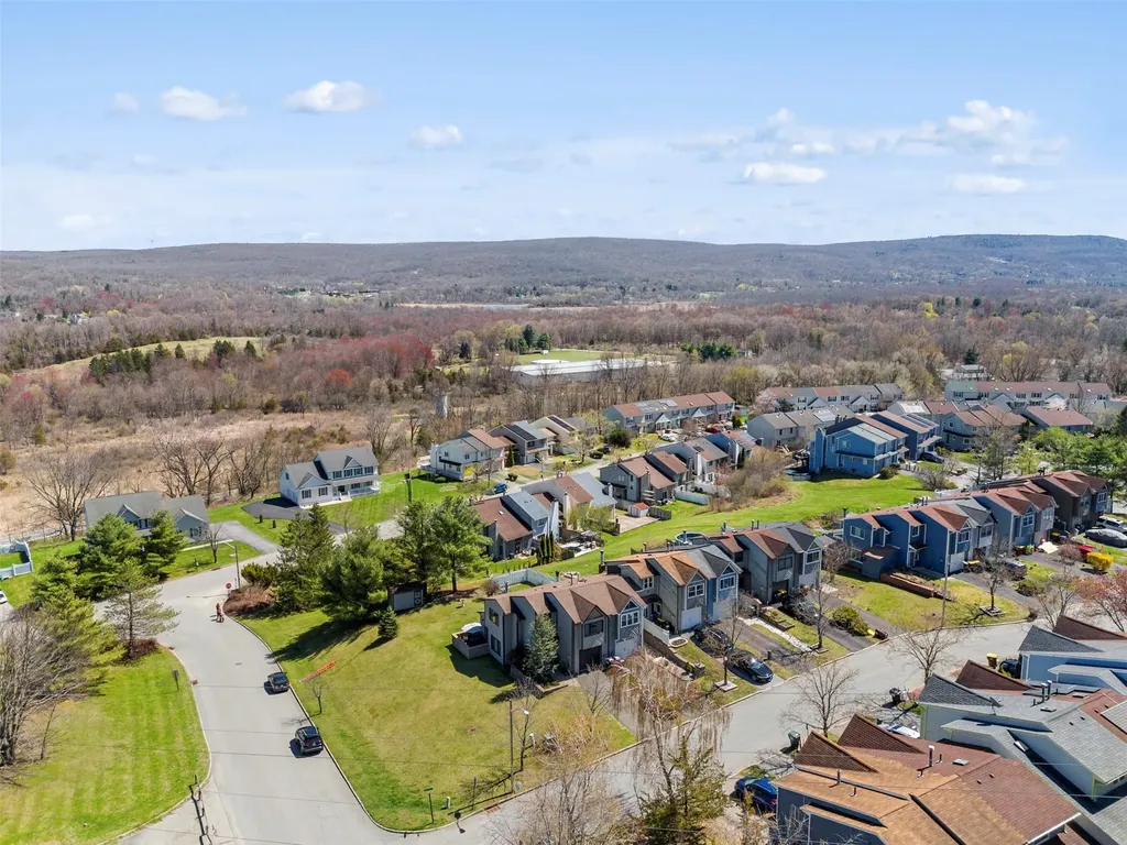 100 Marian Court Warwick NY 10990