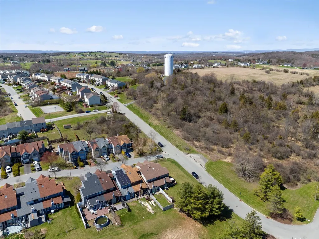 100 Marian Court Warwick NY 10990